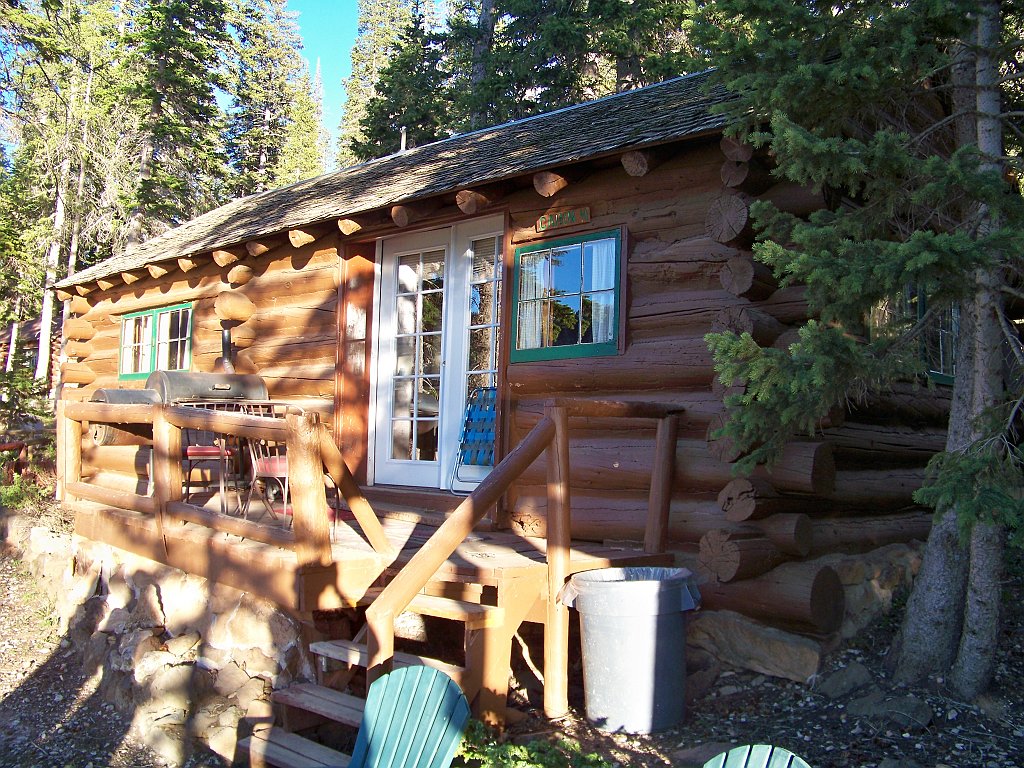 Navajo Lake Lodge